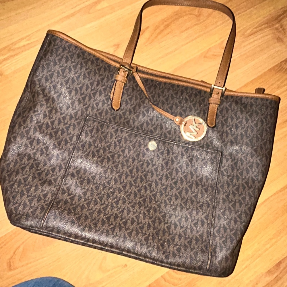 Michael Kors purse